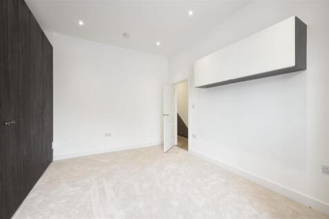 Flat 2, 80 Durham Road,8.jpg