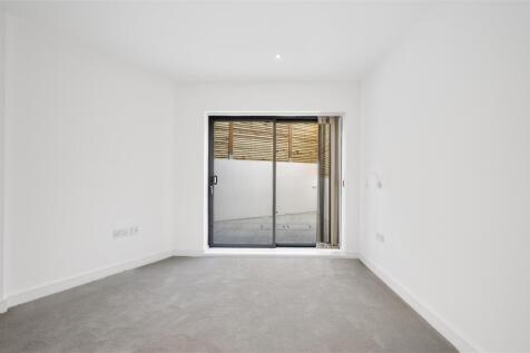 FLAT 2,7.jpg