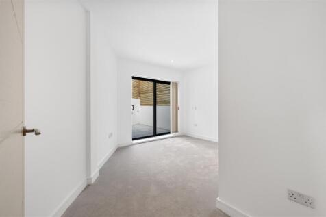 FLAT 2,9.jpg