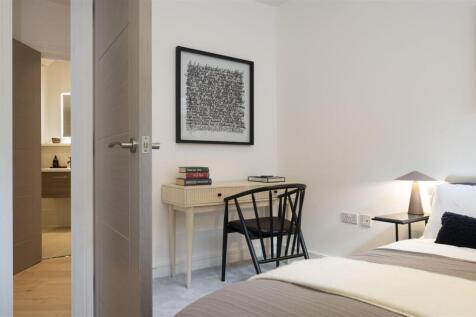 Flat 2, Lillium Mews,21.jpg