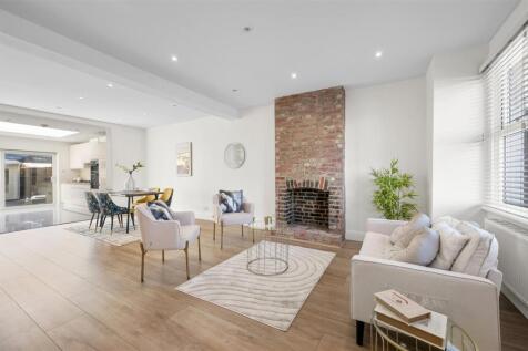 39 ASTON ROAD,3.jpg