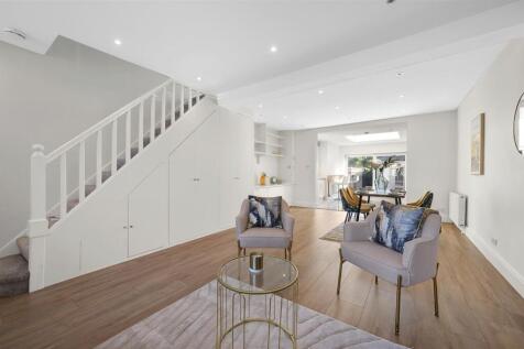 39 ASTON ROAD,4.jpg
