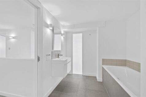 82, Craven Gardens ,13.jpg