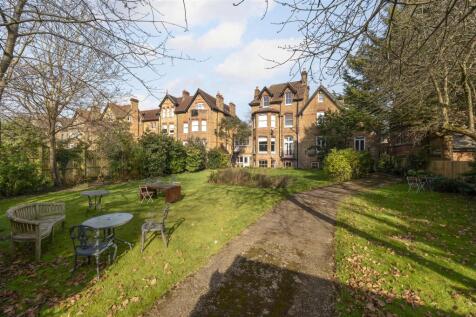 LINGFIELD ROAD 27,3.jpg