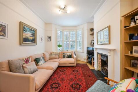 7 TREWINCE ROAD,3.jpg