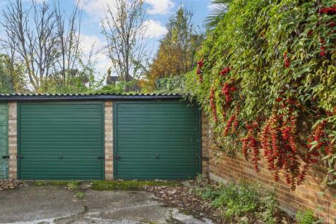 Flat 2 Malcolm Lodge,5.jpg