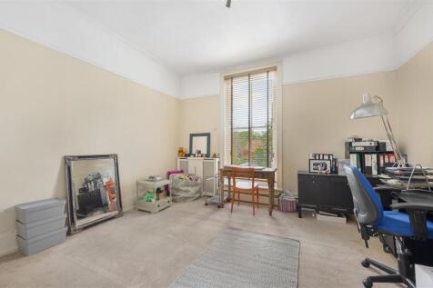 Flat 3, 9, Inner Park Road,9.jpg
