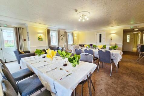 Communal Dining Area