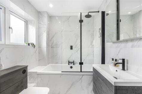 En Suite Bathroom