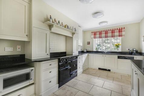 Fitted Kitchen
