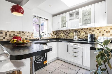 Extended kitchen/bre
