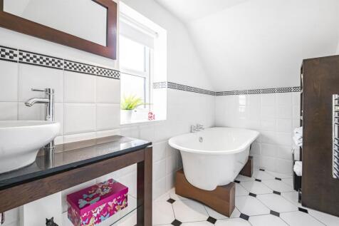 En Suite Bathroom