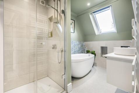 En Suite Bathroom