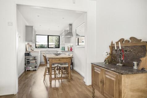 Kitchen/Breakfast Ro