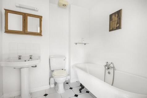 En Suite Bathroom