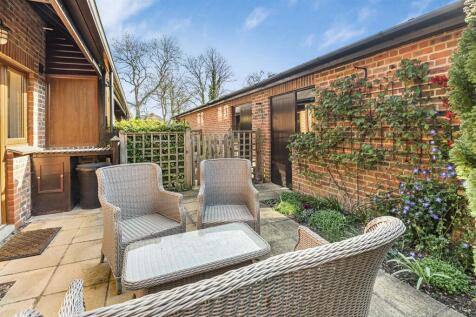 Rear Patio Garden