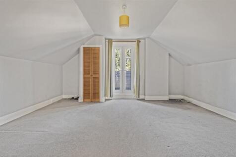 Living Room/Dining R