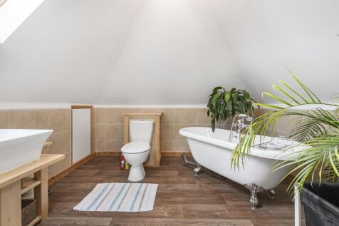 En Suite Bathroom