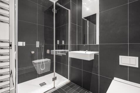 En Suite Shower Room