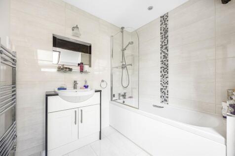 En Suite Bathroom