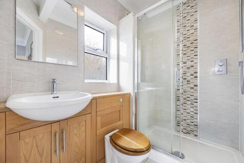 En Suite Shower Room