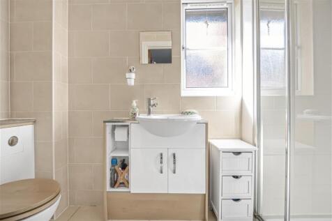 En Suite Shower Room