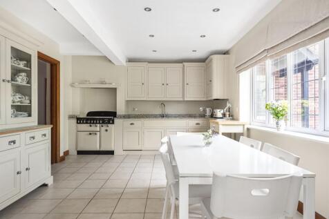 Kitchen/Dining/Famil