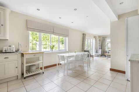 Kitchen/Dining/Famil