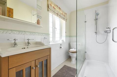 En Suite Shower Room