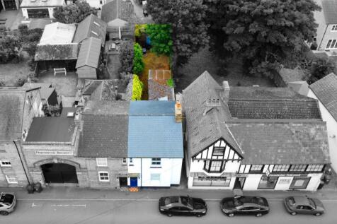 29 High Street, Fenstanton - Front Aerial Highligh