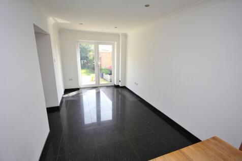 2 Alabama Way, St Ives, dining room
