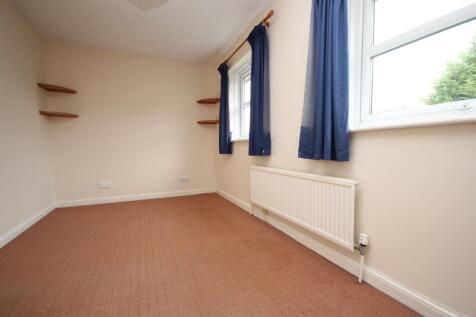 59 orthwaite, stukeley meadows, bed 1. IMG_9943