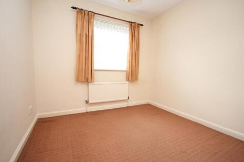 59 orthwaite, stukeley meadows, bed 2. IMG_9947