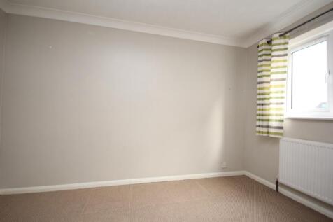 32 derwent close, st ives, bed2. IMG_4562