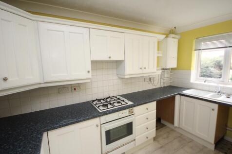 32 derwent close, st ives, kitchen. IMG_4556