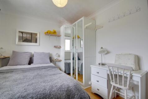 Bedroom 2.1