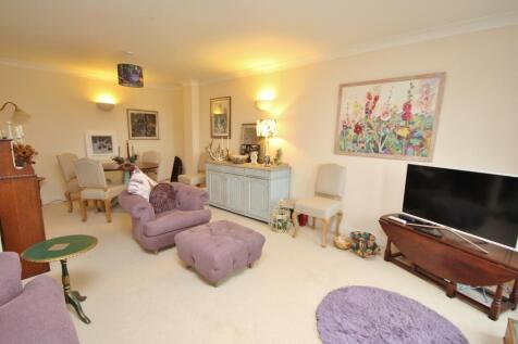 8 Enderbys Wharf, London Road, St Ives, lounge 1