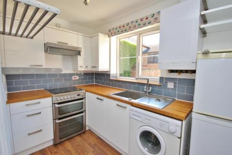 20 Darwood Court, St Ives, kitchen