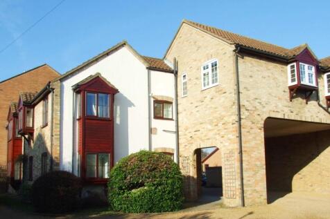 10 Darwood Court, St Ives, front