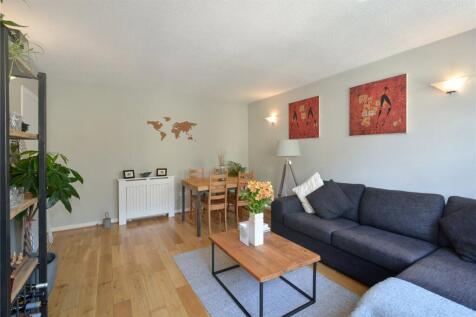 Living Area 2