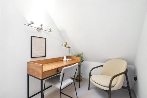 Bedroom/Study