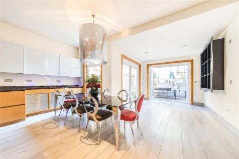 Kitchen/Reception