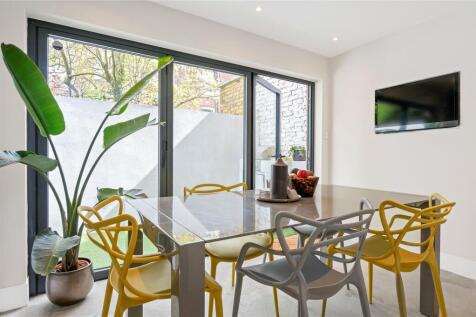 Dining Room/Patio