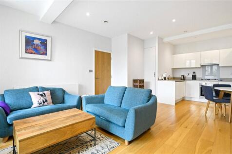Reception/Kitchen