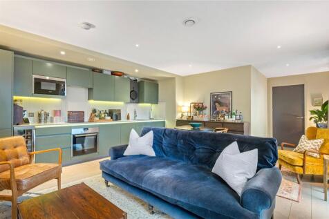 Kitchen/ Dining Room