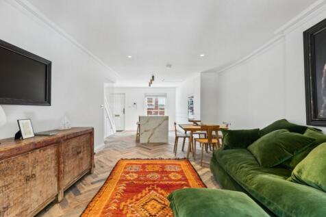 Reception/Kitchen