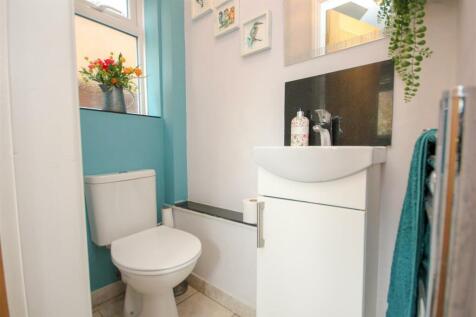 Cloakroom.jpg