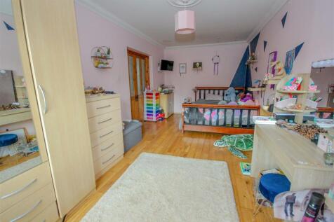 Bedroom2.jpg