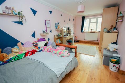Bedroom 2.jpg