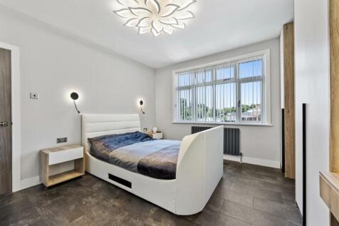 79WellingboroughRoadWeb_24.jpg